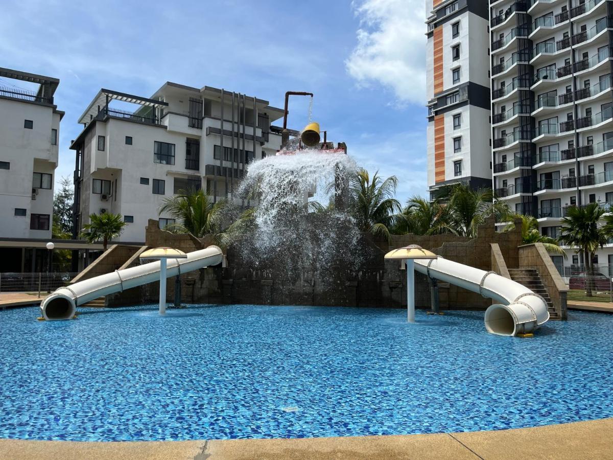 Sg Resort Residence - Beach & Waterpark Kuantan Zewnętrze zdjęcie
